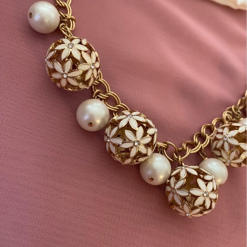 Kate Spade Crystal Enamel Faux Pearl Wallflower Collar Necklace Statement - Picture 3 of 8